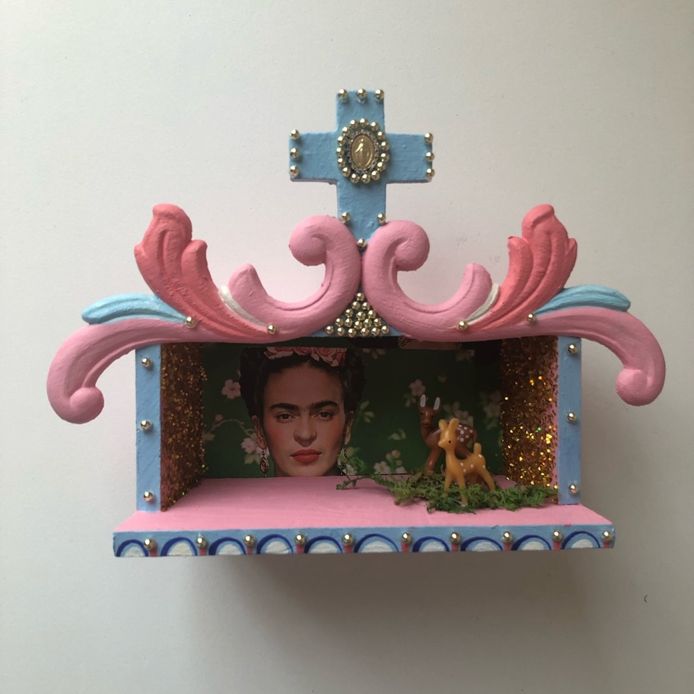 Frida Kahlo mini alter